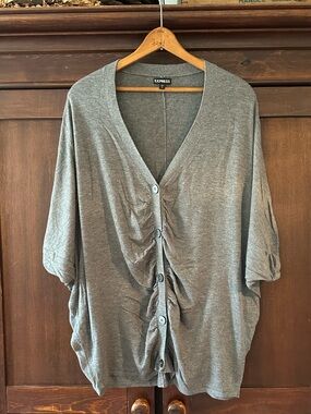 Women’s EXPRESS bat wing short sleeve t-shirt cardigan